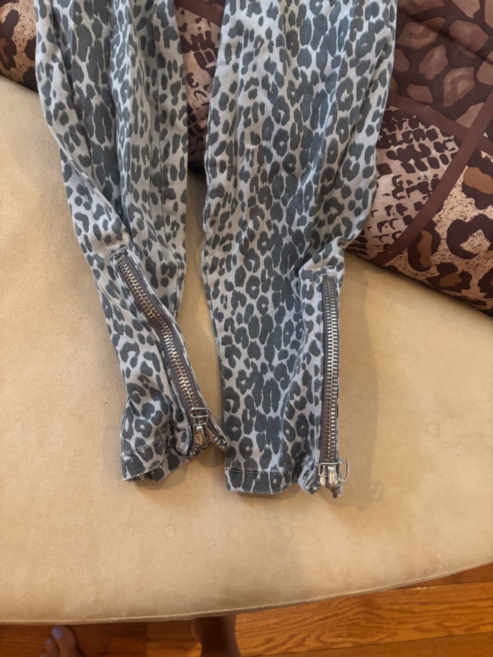 Joe's Jeans Gray and Light Gray Animal Print Pants